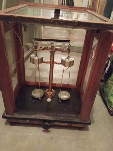 Alte apothekerwaage aus dem - aus,
